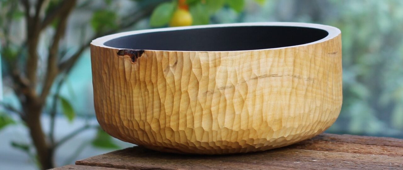 Carved edge lime bowl